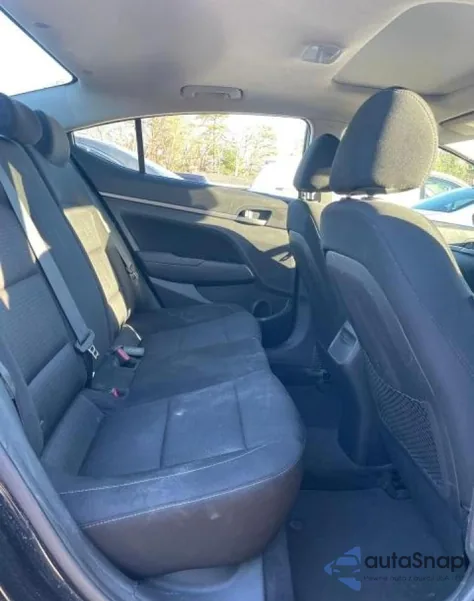 2017 Hyundai Elantra Se из США, поврежденный, VIN 5NPD84LF8HH121858